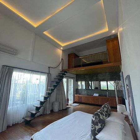Saga Villas Ultra 塞米亚克 外观 照片